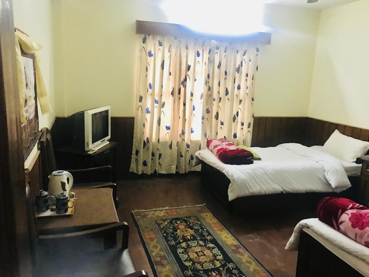 Dungkar Guest House Kathmandu Bagian luar foto