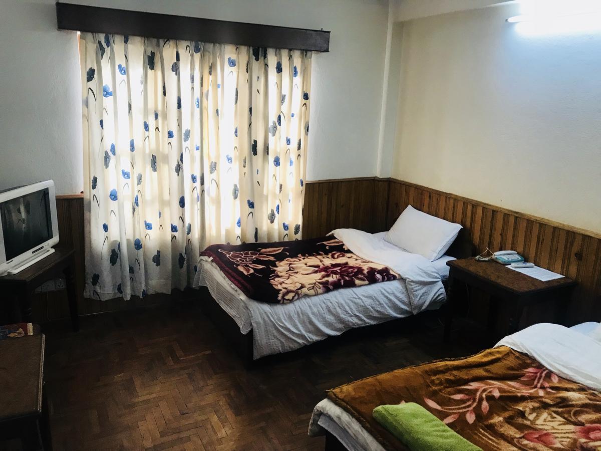 Dungkar Guest House Kathmandu Bagian luar foto