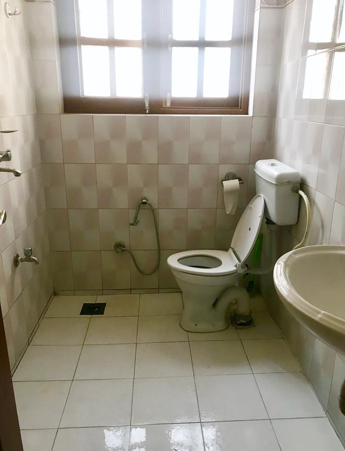 Dungkar Guest House Kathmandu Bagian luar foto