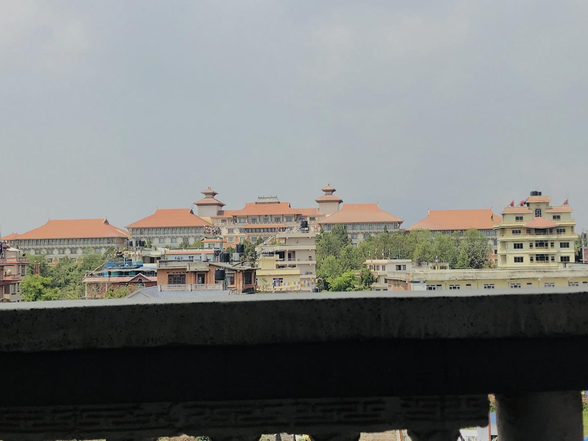 Dungkar Guest House Kathmandu Bagian luar foto
